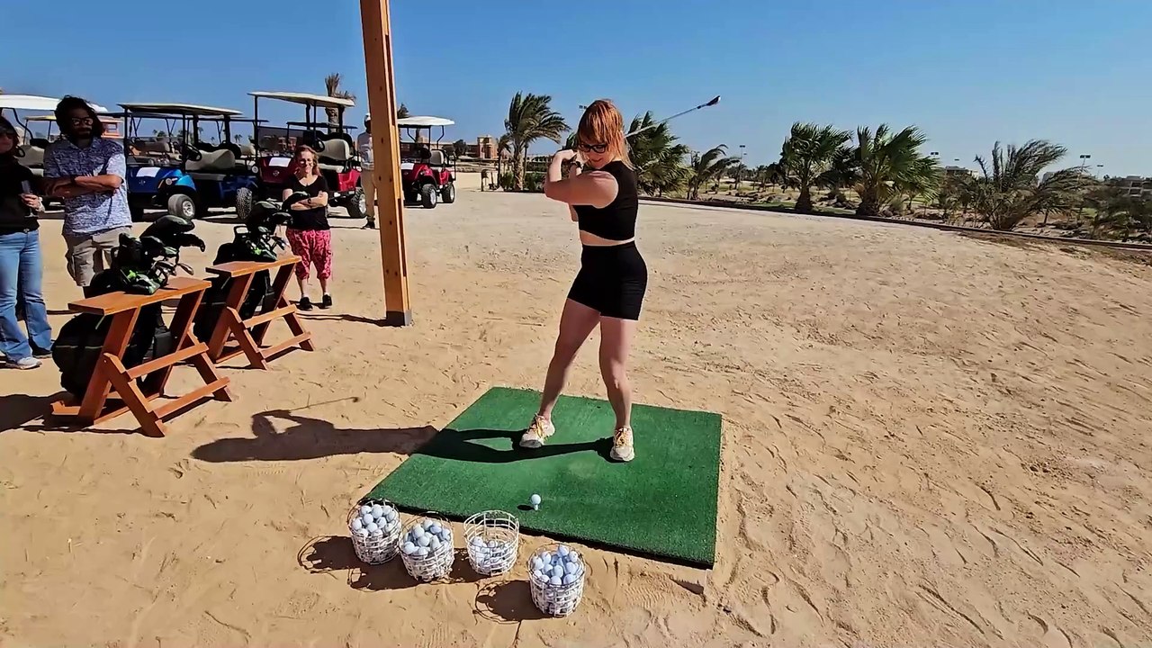 Champagne Bar rolls over egyptian Golf Course