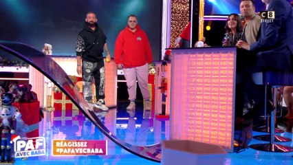 Guillaume Genton affronte Cyril Hanouna au jeu de "la boule dans la poubelle"