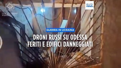 Скачать видео: Ucraina, droni russi su Odessa: feriti e danni ad edifici nel sud del Paese