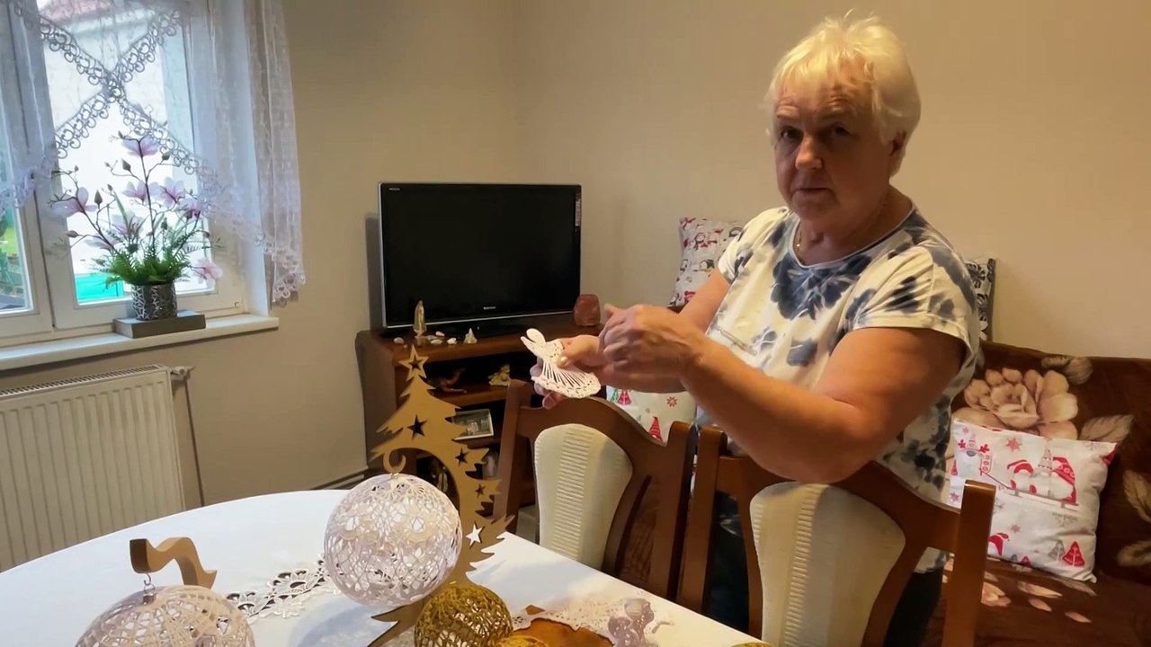 20231213_Krajewski_Bombki robione na szydełku