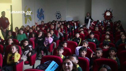 Uşak'ta İlkokul Öğrencilerine Arıcılık Anlatıldı