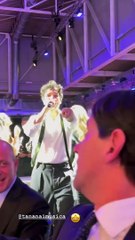 Il "duetto" Tananai-Inzaghi alla festa dell'Inter