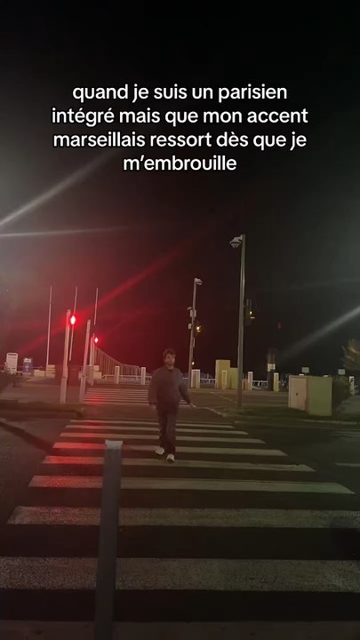 Je comprends pas pourquoi mon accent ressort comme ça