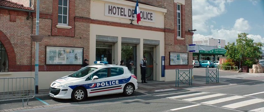 Opération Portugal 2: la vie de château Bande-annonce VF