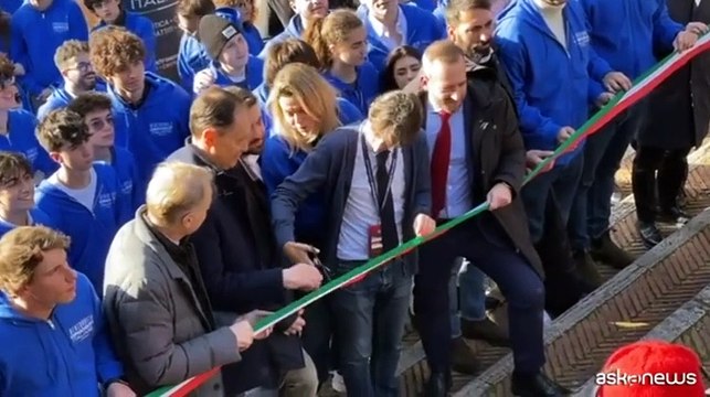 Atreju 2023, taglio del nastro tricolore con Donzelli e altri big Fdi