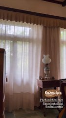 Μελία Κράιλινγκ: Το αστείο στιγμιότυπο με τον Μιχάλη Σαράντη από τα παρασκήνια των «Πανθέων»