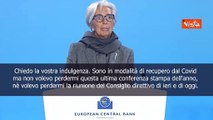 Lagarde a conferenza della stampa della Bce: Ho una bronchite, ma non sono contagiosa