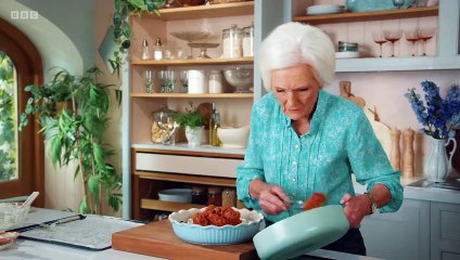 Mary Makes It Easy Episode 6 - Adventurous Cooking