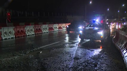 [단독] 경기도 과천 차도 곳곳 '땅 꺼짐'..."피해 차량 30여 대" / YTN