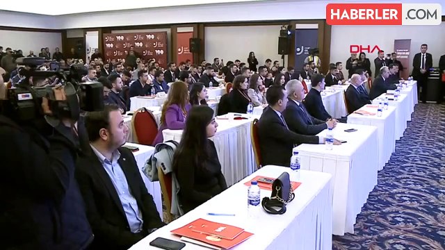 MANİSA-ÖZEL, CHP GENÇLİK KOLLARI İL BAŞKANLARI TOPLANTISI'NA KATILDI