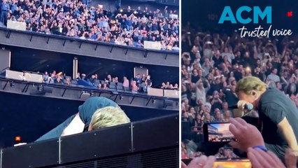 Bono's Vegas stunt panics U2 fans