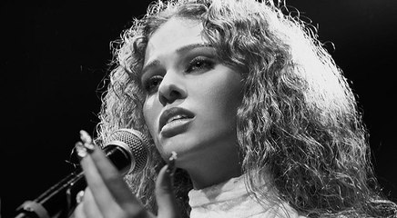 النجمة إليانا تُعلن أنها تدعم أطفال غزّة