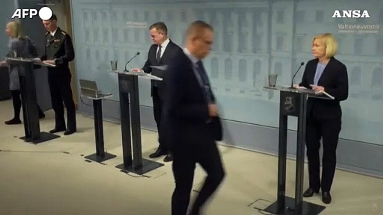 Finlandia, riaperti due valichi al confine con la Russia