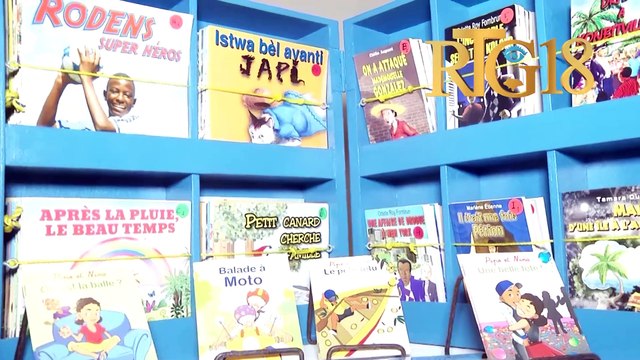 MENFP siyen yon patenarya ak plizyè Maison Editions pou mete bibliyotèk nan lekòl piblik ak prive yo