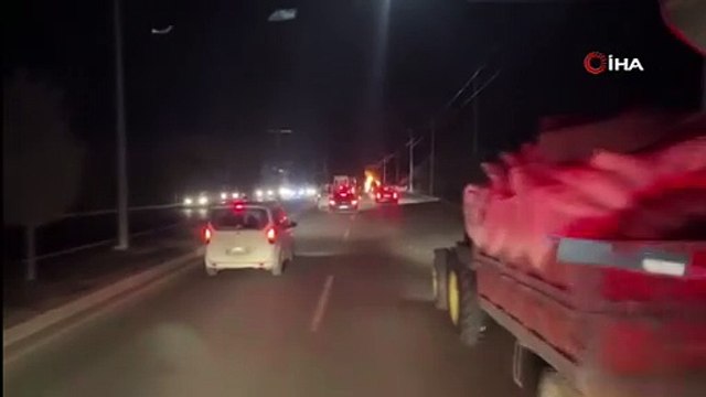 Seyir halindeki araç alev alev yandı