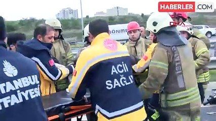 Başakşehir'de arıza yapan otomobile kamyonet çarptı: 1 ölü, 3 yaralı