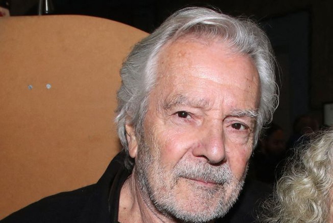 Pierre Arditi, victime de plusieurs malaises : il présentait un signe avant-coureur... « C'était très violent, il était fatigué »