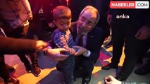 Tarsus Belediye Başkanı Dr. Haluk Bozdoğan, mahalle ziyaretleri sırasında çocuğa ilk müdahaleyi yaptı
