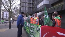 Tube strikes: Walkout could come early in New Year as London Underground staff 'split on accepting pay rise'