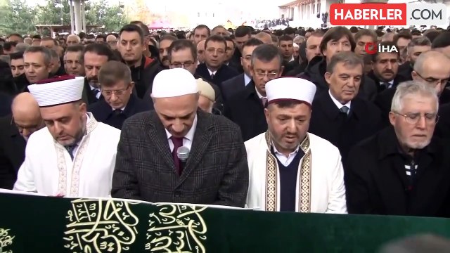 Saadet Partisi Genel Başkan Yardımcısı Hasan Bitmez İstanbul'da son yolculuğuna uğurlandı