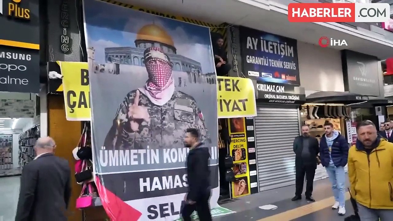 Ümit Özdağ'a Filistin tepkisi: Poster asan esnaf ile sözlü atışma yaşandı