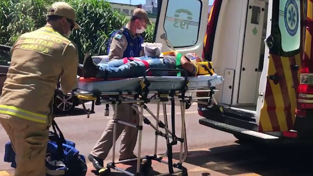 Jovem fica ferido ao cair de bicicleta na rua Bom Jesus