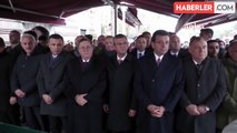 İYİ Parti Kocaeli Milletvekili Lütfü Türkkan'ın halası Makbule Türkkan için cenaze töreni düzenlendi
