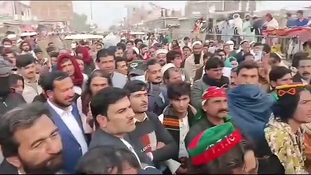 پی ٹی آئی کا بنوں میں کنونشن | PTI convention in Bannu... Former MPA Pakhtun Yar Khan brother Hekmat Yar Khan expressed his views on Bannu Tehsil Domail convention.
