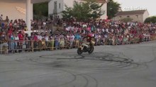 Paulo Martinho _ Moto Freestyle _ Quemando Rueda [Burnout] _ [ Tire 1000 degree ] _ BOTICAS