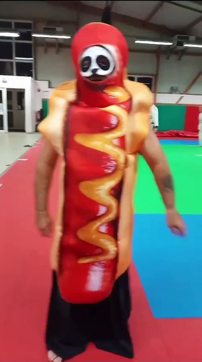 Mangez du hotdog Didier