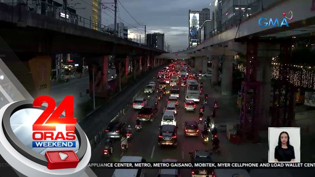 Dami ng dumaraang sasakyan sa EDSA, inaasahang tataas pa ng 20% ayon sa MMDA | 24 Oras Weekend