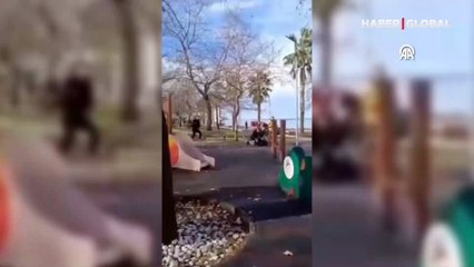 'Polisim' deyip kandırdığı kişiden altınları almaya gelen dolandırıcı suçüstü yakalandı