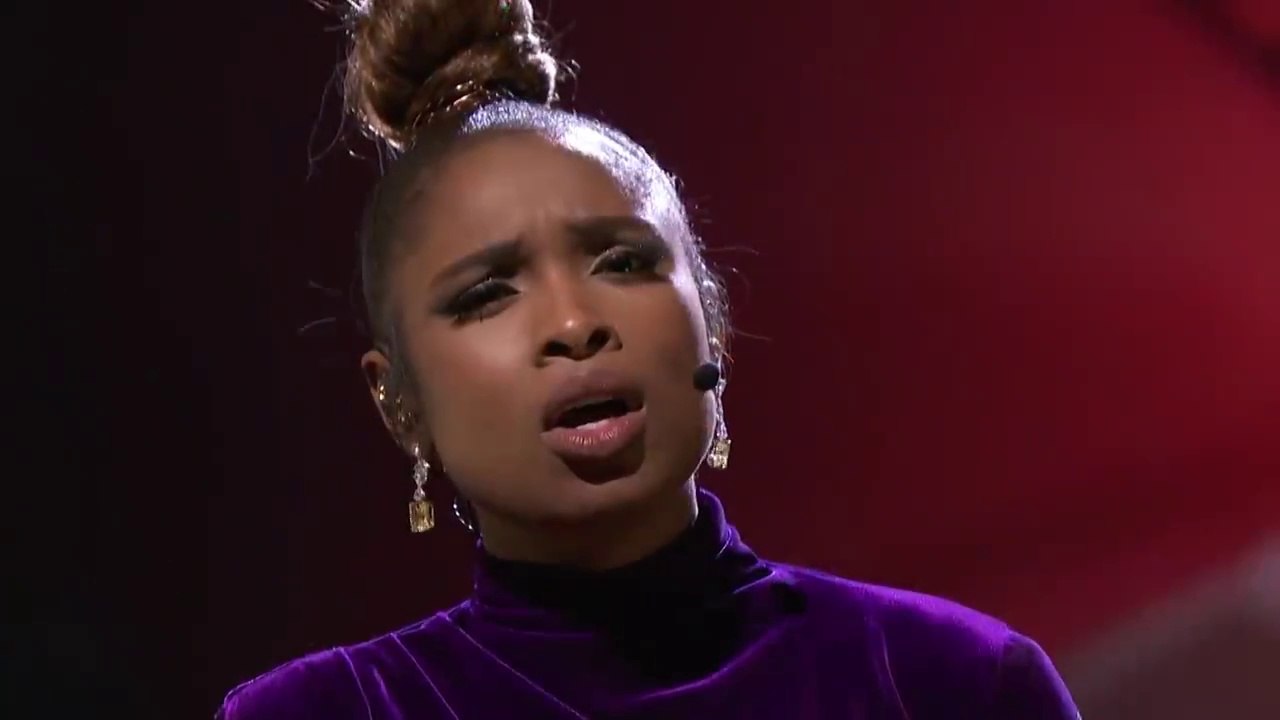 Jennifer Hudson - Amazing Grace - Pays Tribute To Kobe and Gigi Before All Star Game