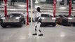 Tesla shows off the new Optimus humanoid robot