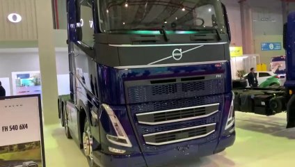 VOLVO FH 540 6X4 BLUE ZERO KM/ SHOWING THE INTERIOR OF THE TRUCK.