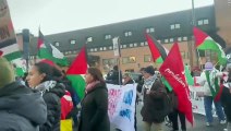 Corteo pro Palestina, centinaia in piazza a Milano: ?Basta morti innocenti?