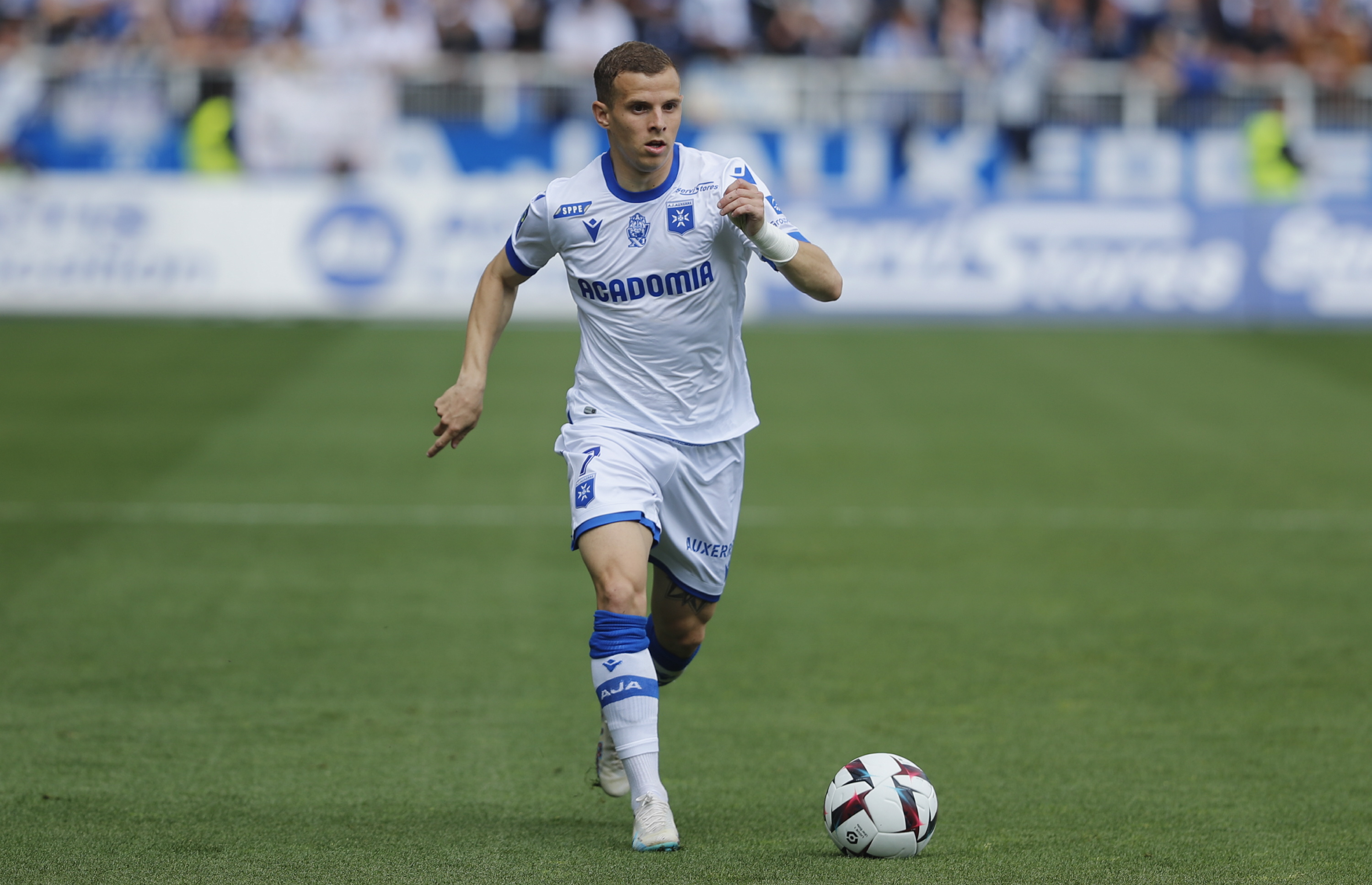 Ligue 2 BKT : Gauthier Hein mène Auxerre vers les sommets