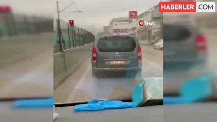 Bursa'da Ambulansa Yol Vermeyen Sürücüye Tepki