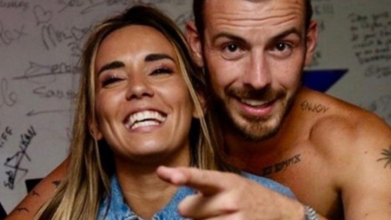 Voici - Julien Bert : après le procès face à Hilona Gos, des fans endommagent la voiture d'un de ses amis