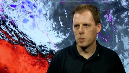 Queenslanders assess damage of powerful storm