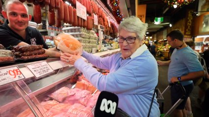 Economists predict record Christmas sales despite cost of living crisis