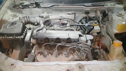 Celta tem fiação elétrica atingida por incêndio na Av. Brasil