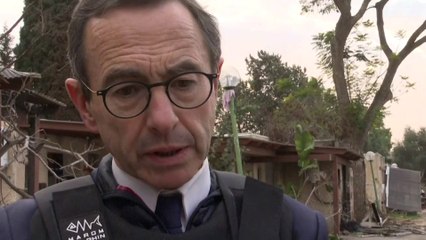 Visite du kibboutz de Kfar Aza  : "C'est beaucoup d’émotion", confie Bruno Retailleau