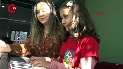 7 YAŞINDAKİ NİSA, BALE VE PİYANOYA İLGİSİYLE LÖSEMİYİ YENDİ