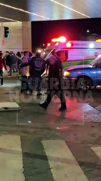 #Preliminar Un fatal accidente tuvo lugar sobre el cruce de la Calzada Federalismo y la avenida Ávila Camacho, en Guadalajara. Tras un aparatoso choque protagonizado entre dos camionetas y una motocicleta, una mujer murió #GuardiaNocturna
