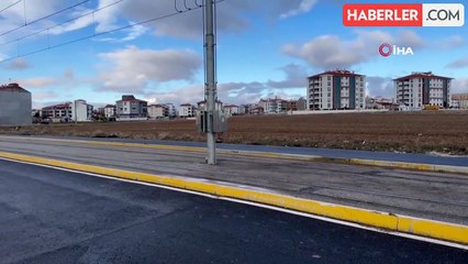 Eskişehir'de araç tramvay direğine çarptı: 1 ölü, 3 yaralı
