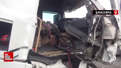 Şanlıurfa'da TIR, yolcu otobüsüne çarptı