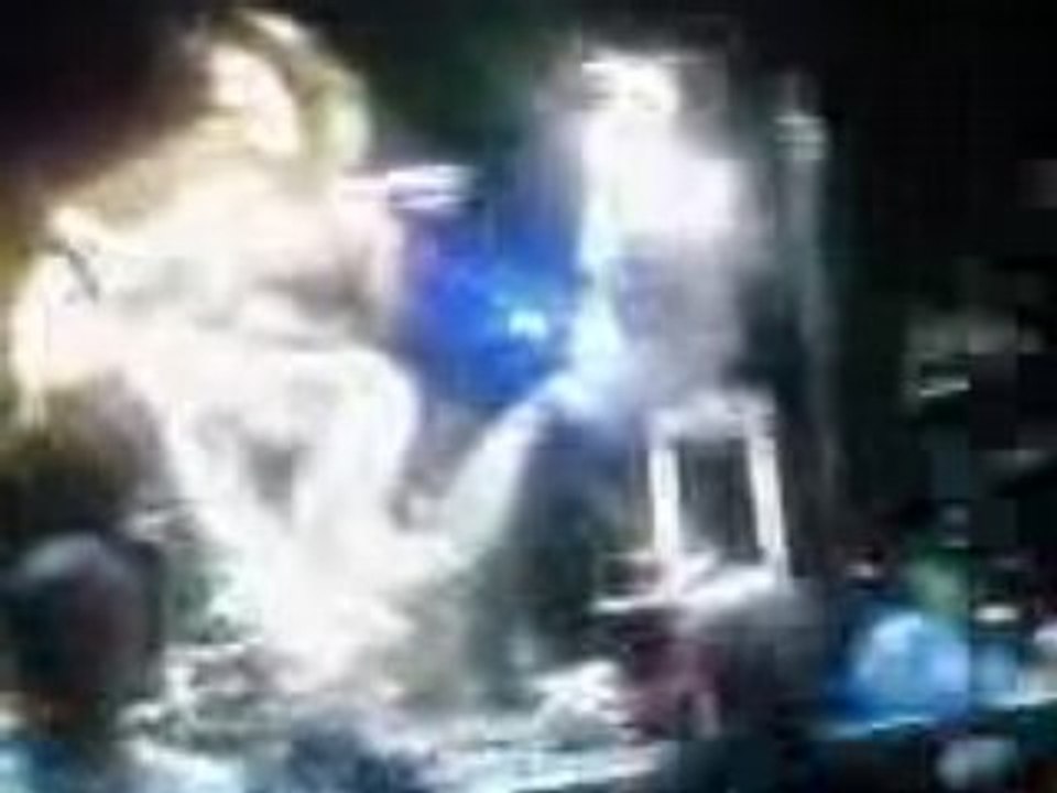 TH in die nacht