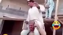 @_صراع عنيف تحدّيات مباراة الشغب بين الصنيعية رقصة اللهب_ قصة مثيرة خلف معركة الشغب بين عمال المحارة