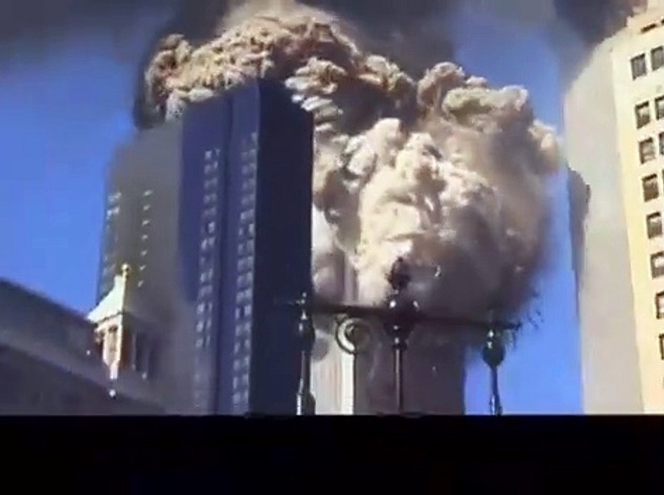 A circulating clip dating back to the events of 9/11 Did you notice something strange?